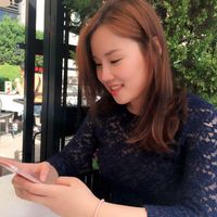 Esther Eunkyeong Lee